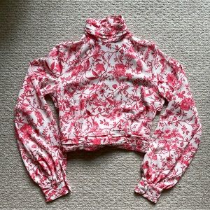 Floral printed open back top with button detailing at back of neck and w…